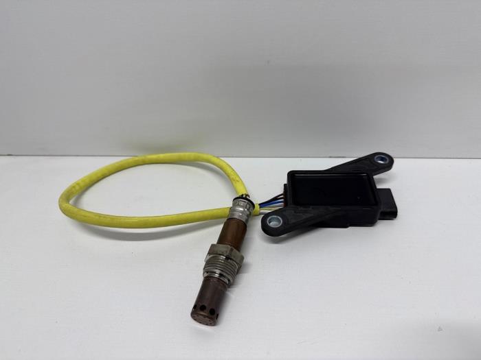 Nox sensor van een Mercedes-Benz Sprinter 3,5t (907.6/910.6) 315 CDI 2.0 D RWD 2023