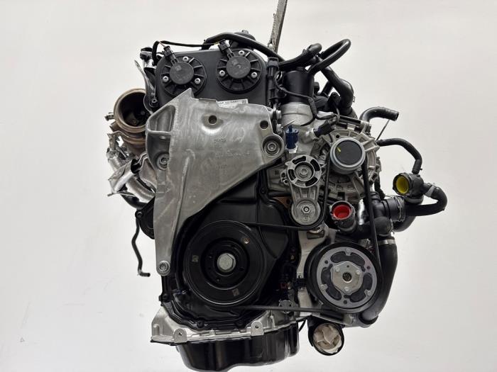 Motor Volkswagen Golf