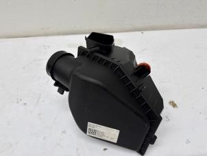 Nieuwe Luchtfilterhuis BMW 5 serie (G30) 520i 2.0 TwinPower Turbo 16V Prijs op aanvraag aangeboden door Jonker - Huissen B.V.