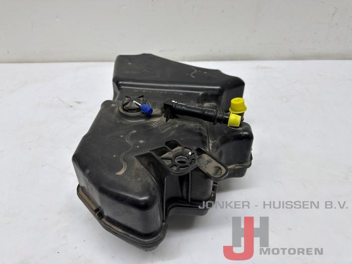 Adblue tank Volkswagen Touran DGDA - Фото 3