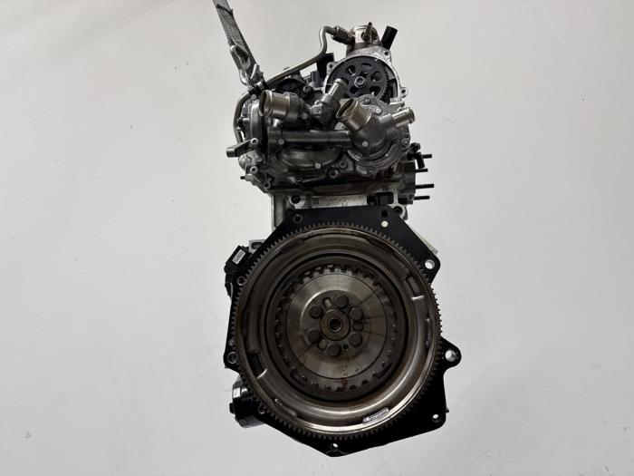 Motor Volkswagen Golf