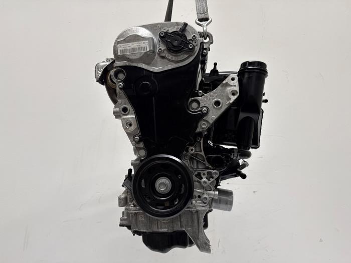 Motor Volkswagen Golf