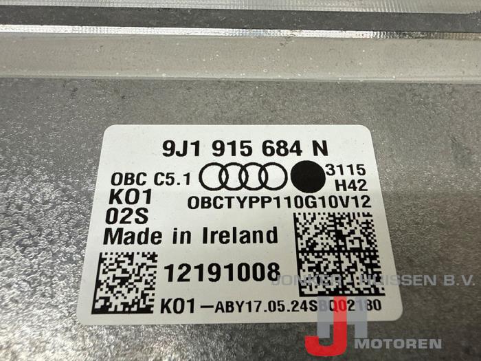 Acculader Audi Q8 - Fotoğraf 4