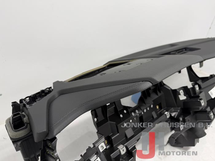 Dashboard Audi Q8 - Foto 3