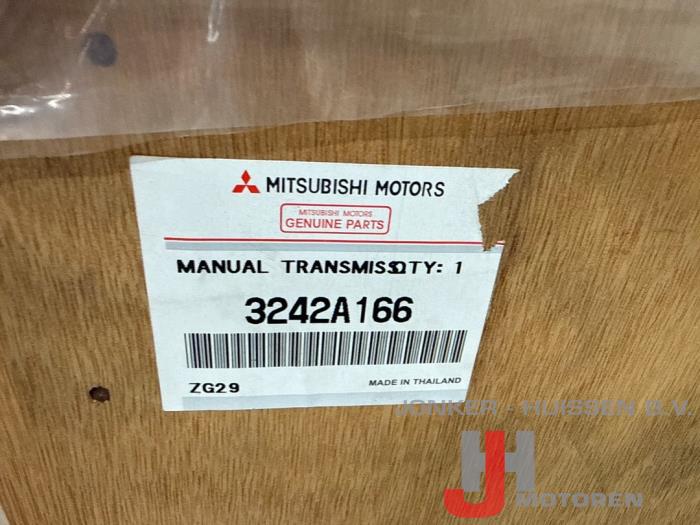 Versnellingsbak Mitsubishi L200 3242A166 - 照片 10