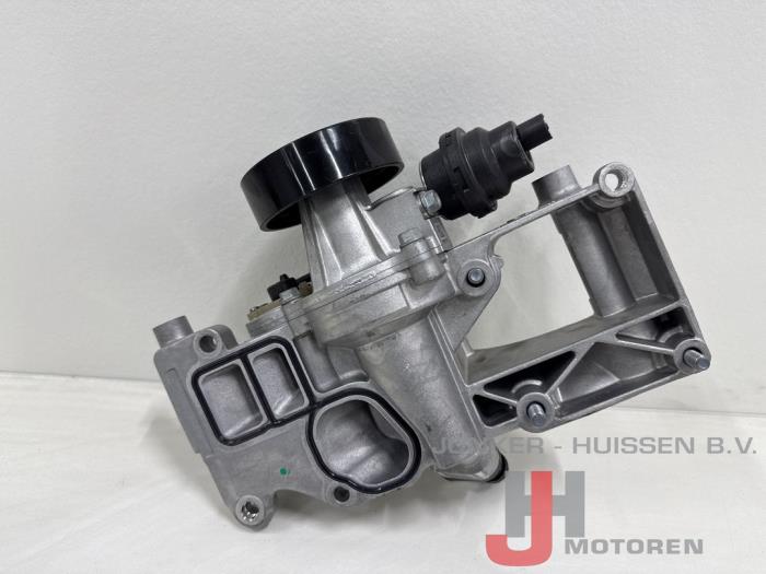 Waterpomp BMW 5-Serie B57D30A - Фото 4