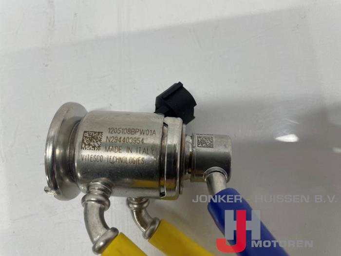 Adblue injector Opel Astra - صورة 2