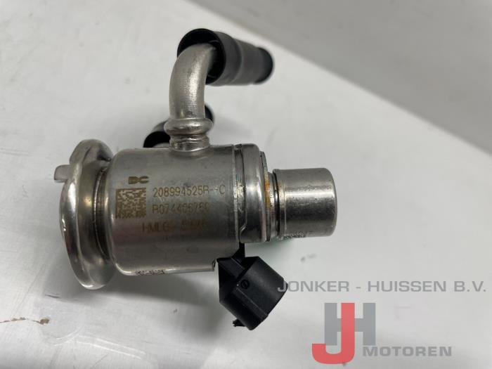 Adblue injector Renault Trafic M9R717 - Photo 2