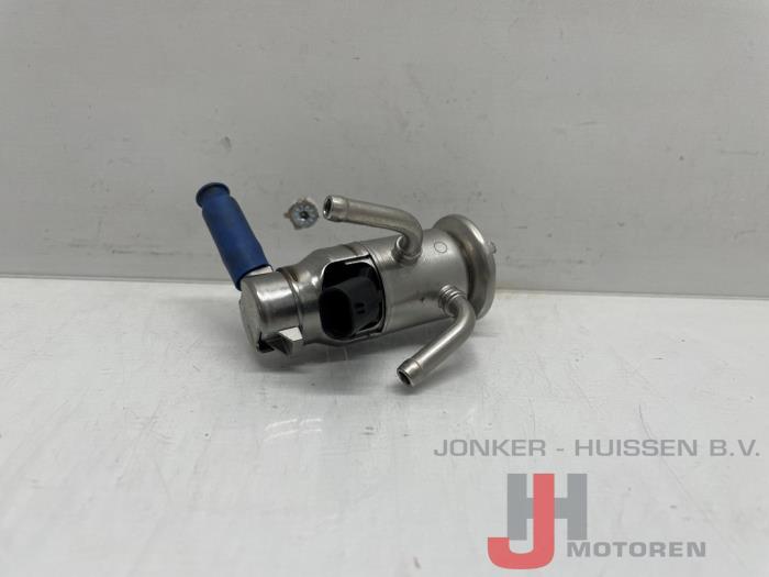 Adblue injector BMW X5 B57D30B - 照片 2