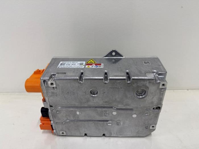 Acculader Volkswagen Passat