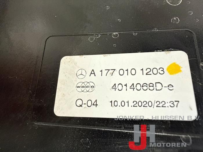 Afdekplaat motor Mercedes GLS-Klasse 176980 - Фото 3