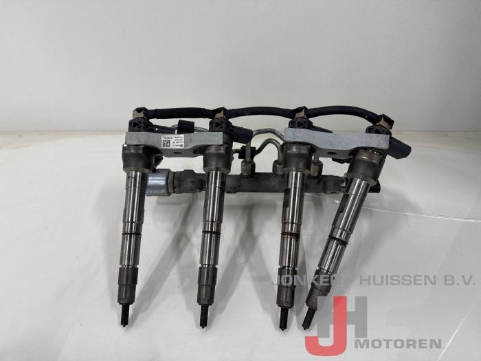 Galerij (Injectie) Volkswagen Passat CRLB - صورة 2