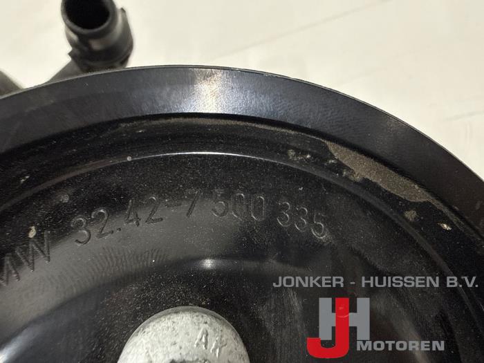 Waterpomp BMW 3-Serie N42B20A - Photo 2