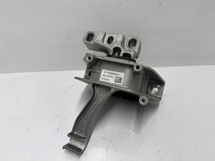 Motorsteun Volkswagen Golf