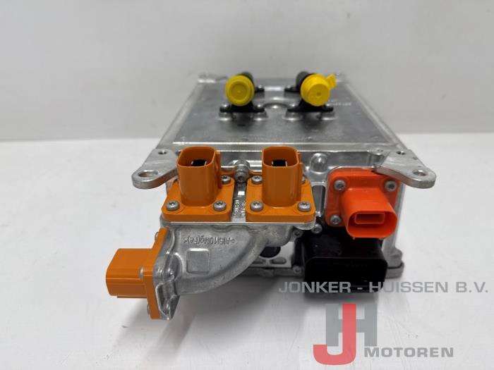 Acculader Volkswagen Multivan T7 - Fotoğraf 2