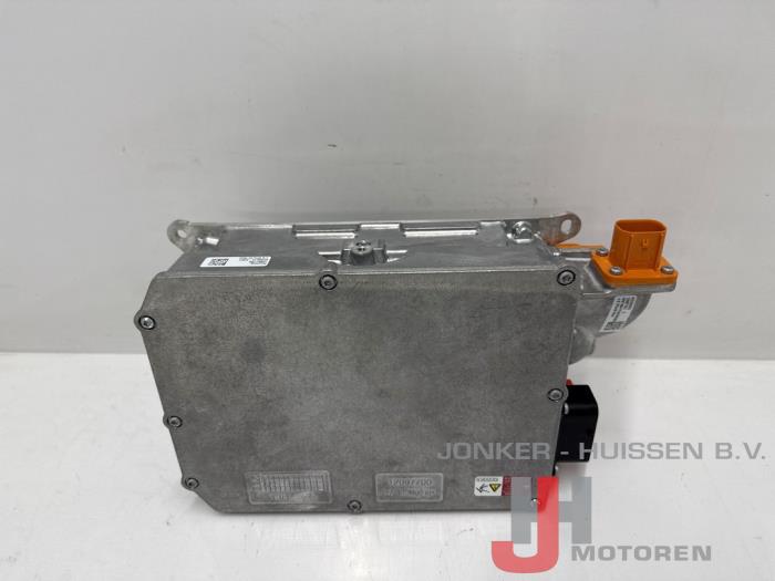 Acculader Volkswagen Multivan T7 - صورة 4