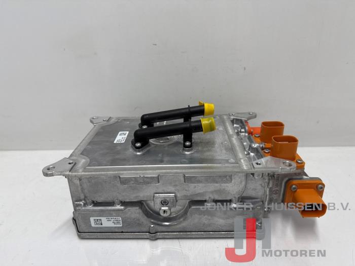 Acculader Volkswagen Multivan T7 - صورة 3