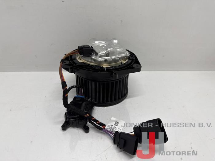 Kachel Ventilatiemotor Volkswagen ID.7 - Foto 3