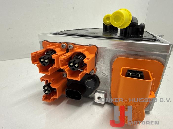 Acculader Volkswagen Passat - Фото 7