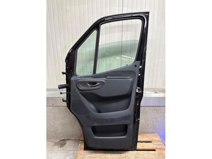 Portier 2Deurs rechts Mercedes Sprinter
