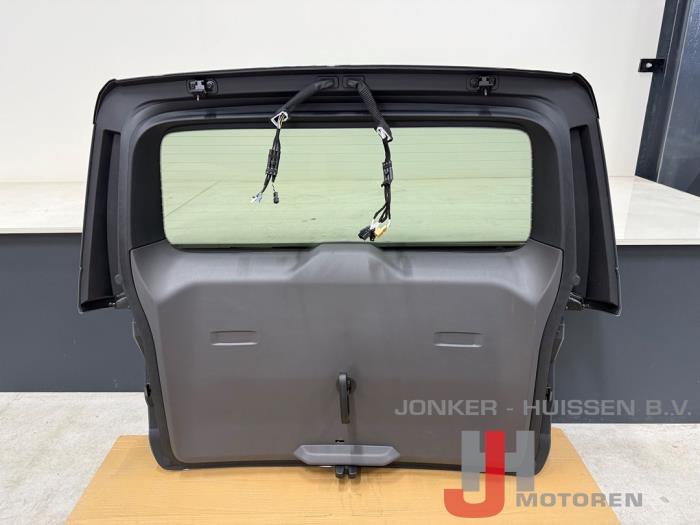 Achterklep Volkswagen Multivan T7 - صورة 3