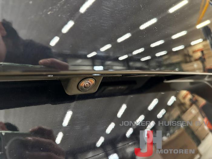 Achterklep Volkswagen Multivan T7 - صورة 3