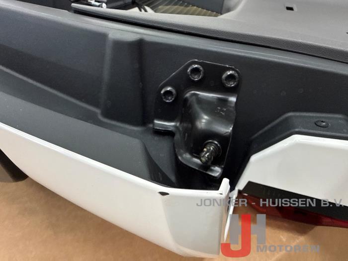 Achterklep Volkswagen Multivan T7 - Fotoğraf 6