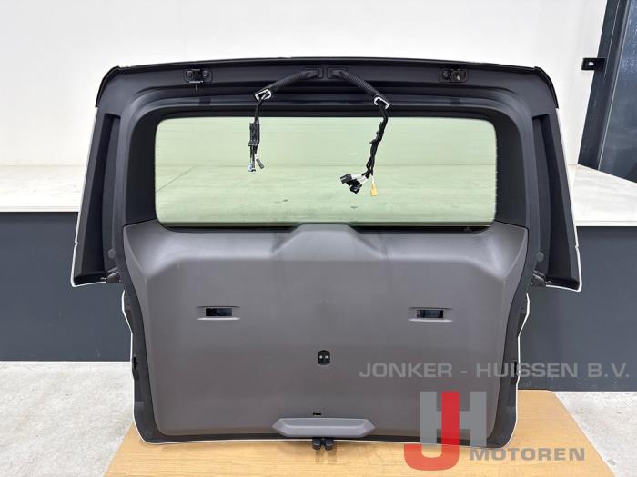 Achterklep Volkswagen Multivan T7 - Fotoğraf 2
