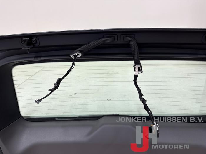 Achterklep Volkswagen Multivan T7 - صورة 9