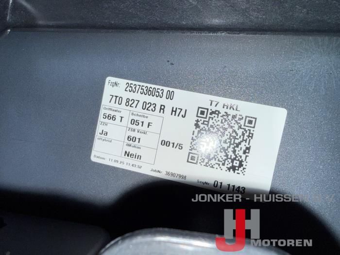 Achterklep Volkswagen Multivan T7 - صورة 4
