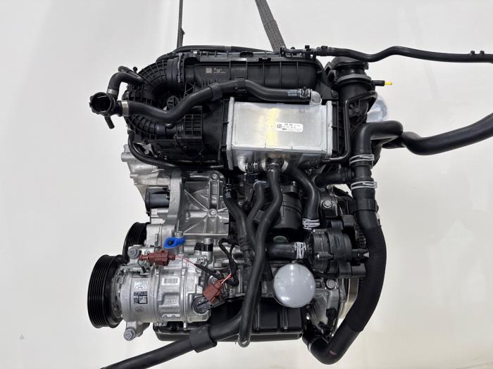 Motor Volkswagen Golf