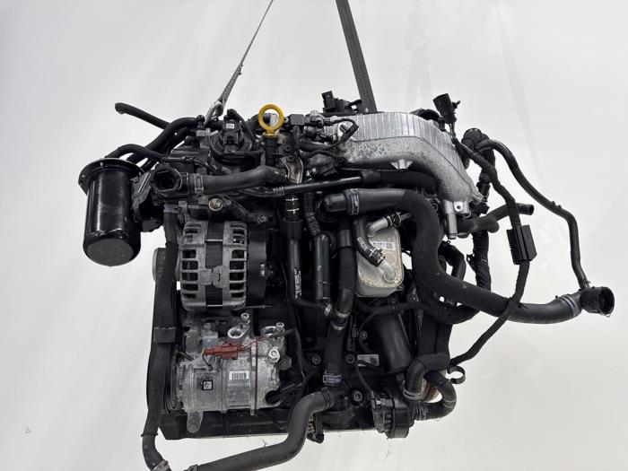 Motor Volkswagen Golf