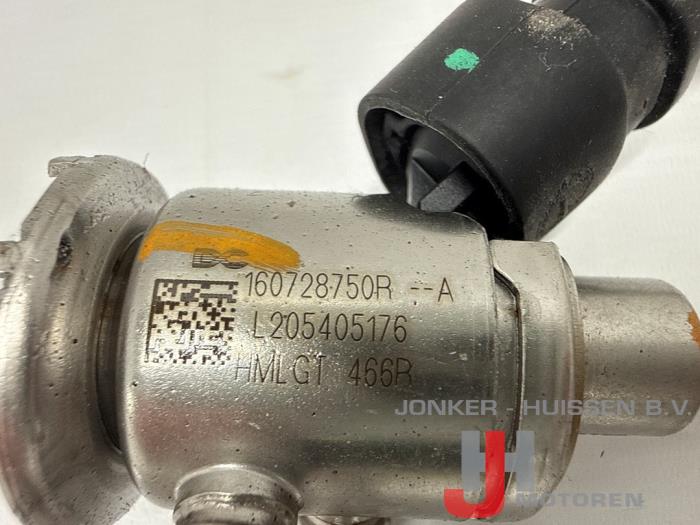 Adblue injector Renault Trafic M9R714 - Photo 3