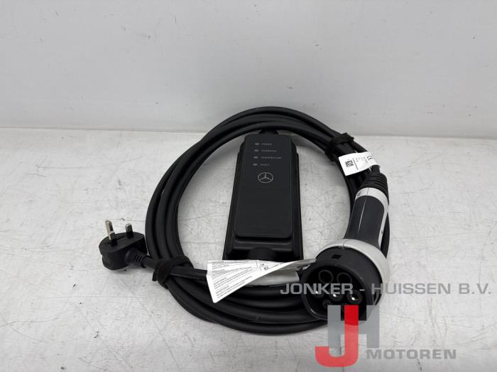Oplaadkabel elektrische auto Mercedes EQS - Fotoğraf 3