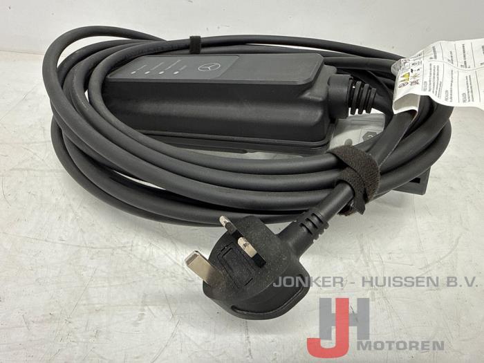 Oplaadkabel elektrische auto Mercedes EQS - Fotoğraf 6