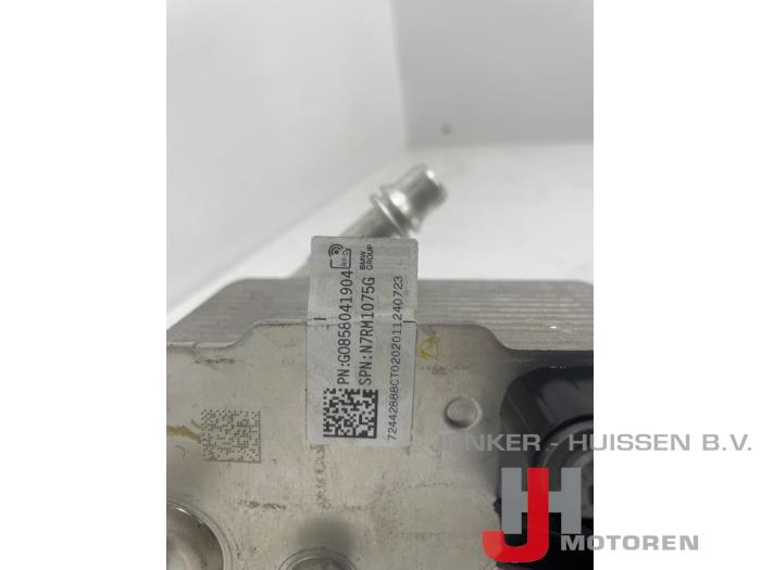 Oliekoeler BMW X7 B57D30B - Fotoğraf 3