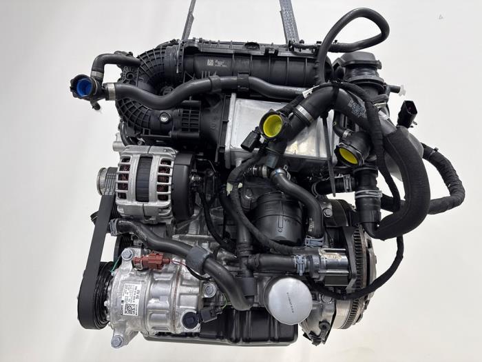 Motor Volkswagen Golf