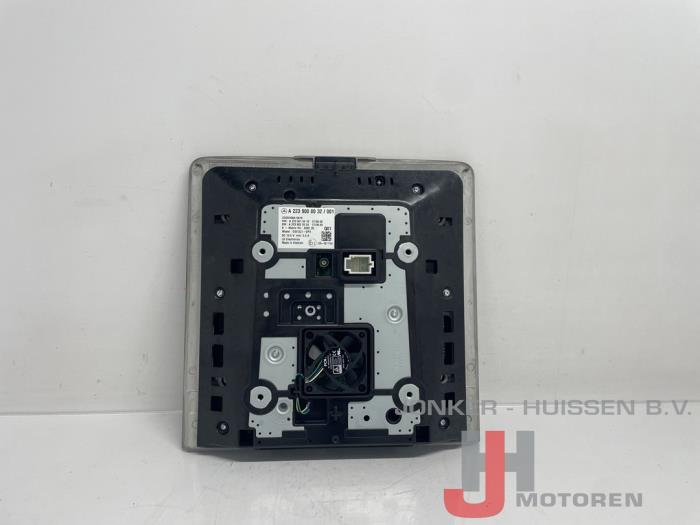 Display Interieur Mercedes S-Klasse 256930 - Fotoğraf 2