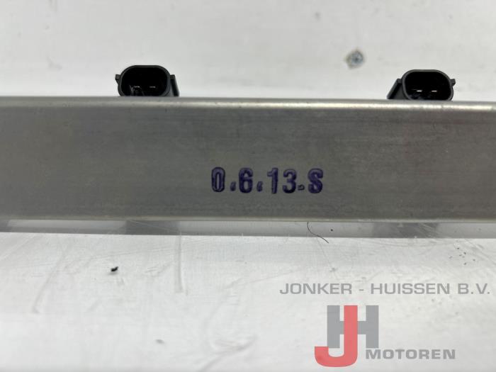 Injector (benzine injectie) Renault Scenic M4R713 - Photo 4