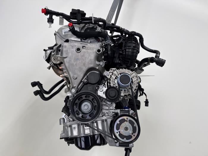 Motor Volkswagen Golf