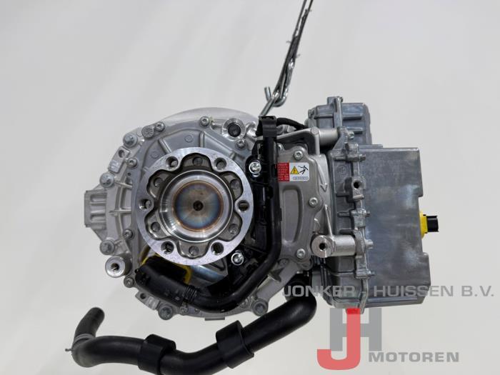 Elektromotor elektrische auto Volkswagen Multivan T7 EDAA - Fotoğraf 2