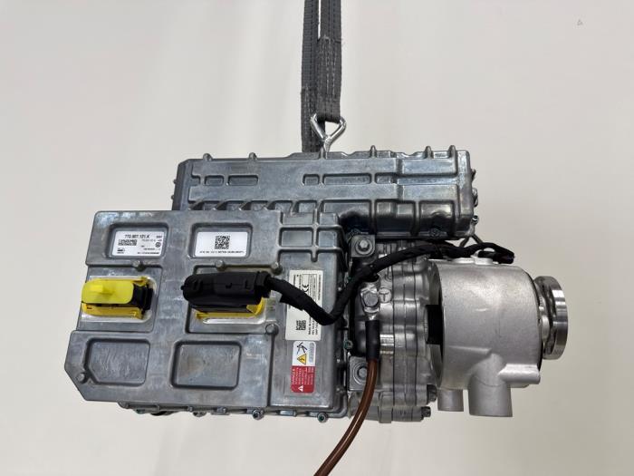 Elektromotor elektrische auto Volkswagen Multivan T7