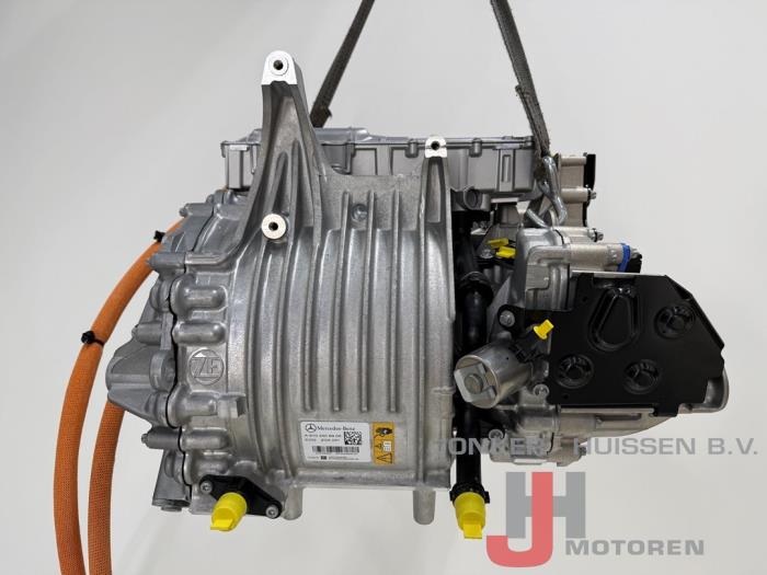 Elektromotor elektrische auto Mercedes eSprinter