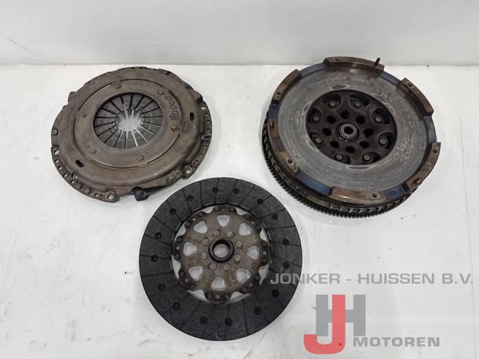Gebruikte Koppelingsset (compleet) Mercedes Sprinter 3,5t (907.6/910.6) 314 CDI 2.1 D RWD Prijs € 235,95 Inclusief btw aangeboden door Jonker - Huissen B.V.