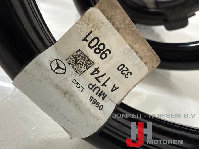 Schroefveer achter Mercedes AMG GT - Photo 5