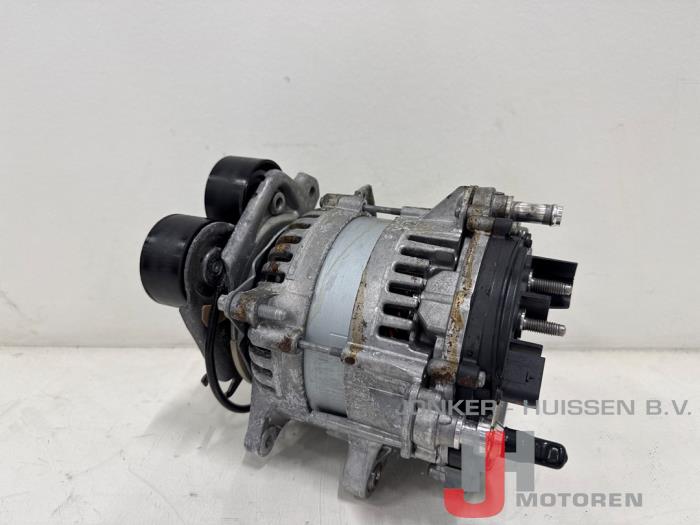Dynamo Mercedes CLA 260920 - Foto 1