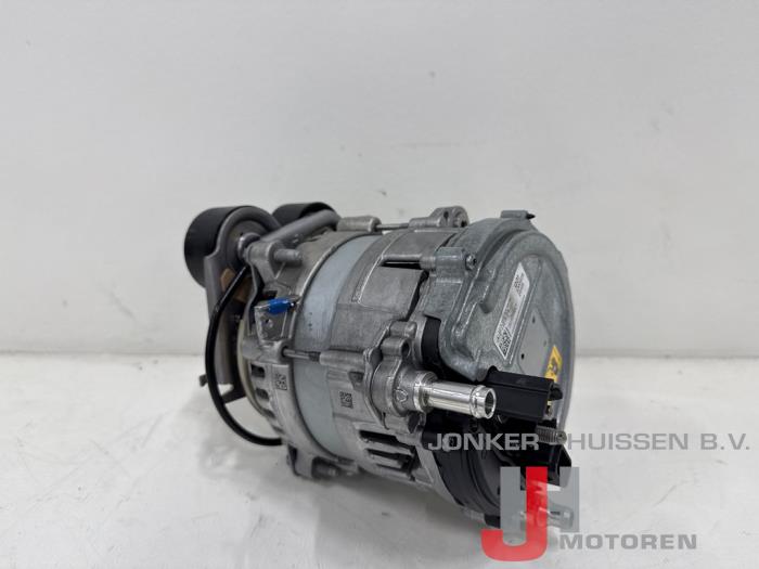Dynamo Mercedes CLA 260920 - صورة 1