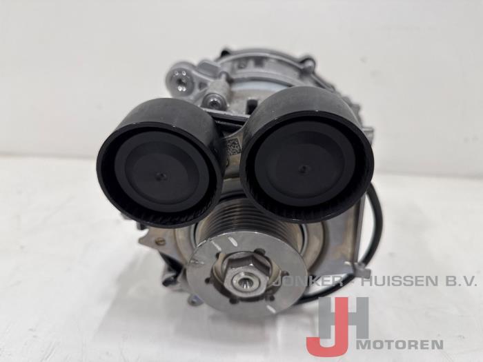Dynamo Mercedes CLA 260920 - صورة 4