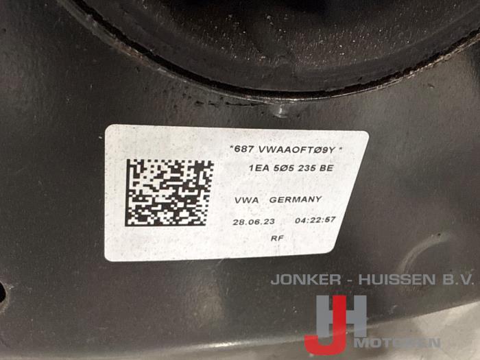 Elektromotor elektrische auto Volkswagen ID.7 EDF - Photo 22