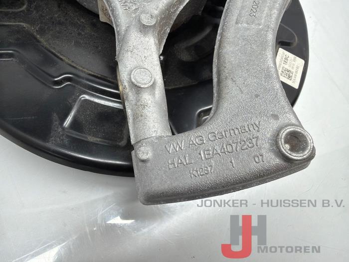 Fusee links-voor Volkswagen ID.7 - Foto 6